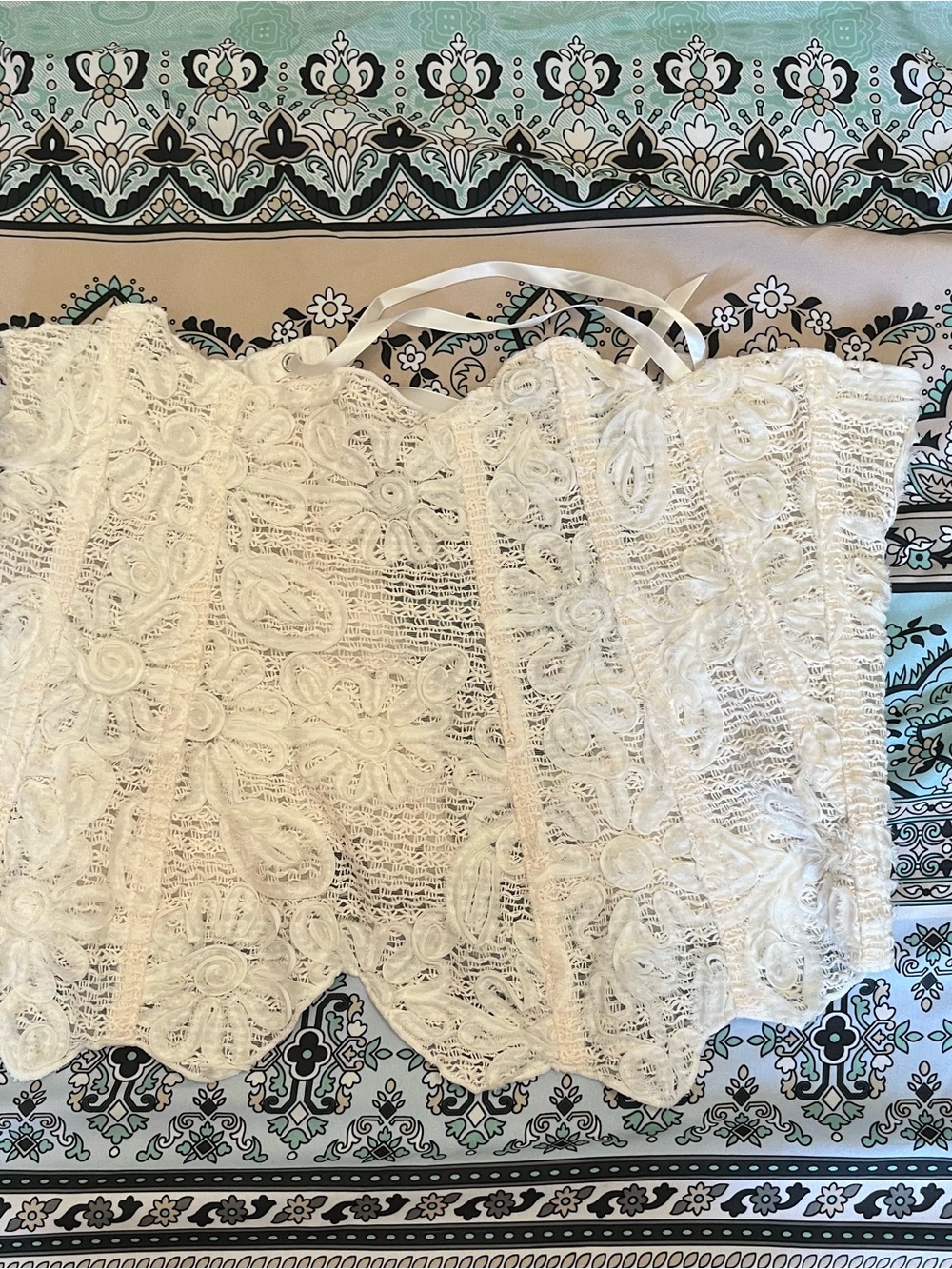 White Lace Strapless Crop Top - Unbranded